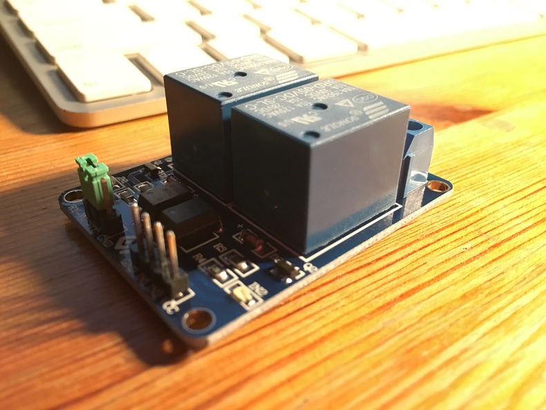 Illustration from Wiring up a Relay (1)